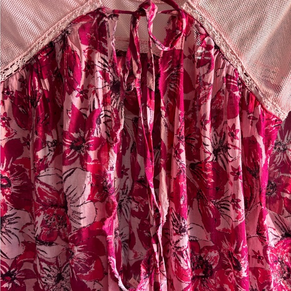 Free People Pink Floral Boho Tunic Top Ruffle Hem Size L - Picture 3 of 8